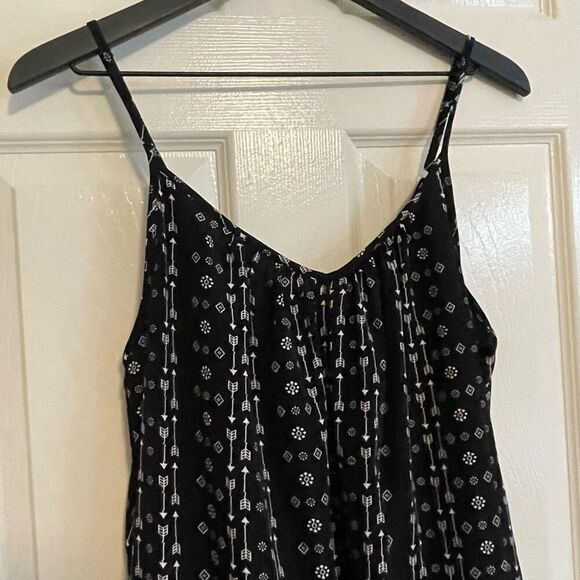 Oversize Black and White Print Jumpsuit Size Medium - Picture 4 of 10